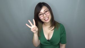 津崎まみ.jpg