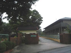 熊本音楽短期大学 ロゴ.jpg