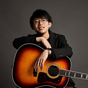 川崎鷹也【公式】.jpg