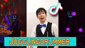 GAKU (岳）Jugglingdrummer.jpg