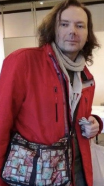 ファイル:Eugenio Uzhinin.png