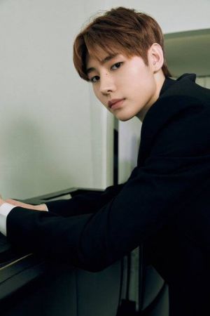 Sunghoon.jpg