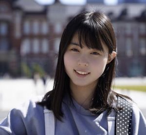 上田桃夏.jpg
