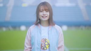 足立佳奈.jpg